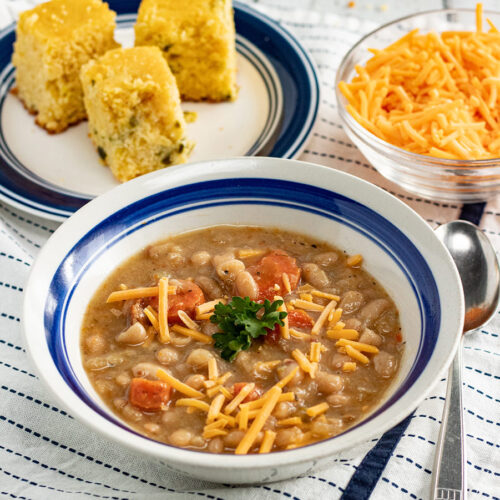 Slow Cooker Bean and Bacon Soup Give me a fork