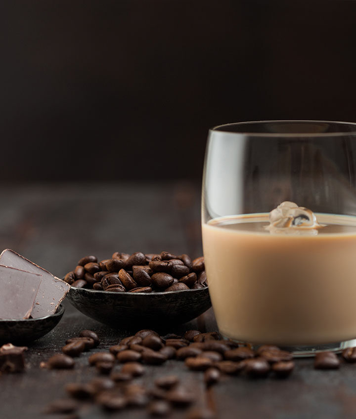 baileys cocktail in a glass