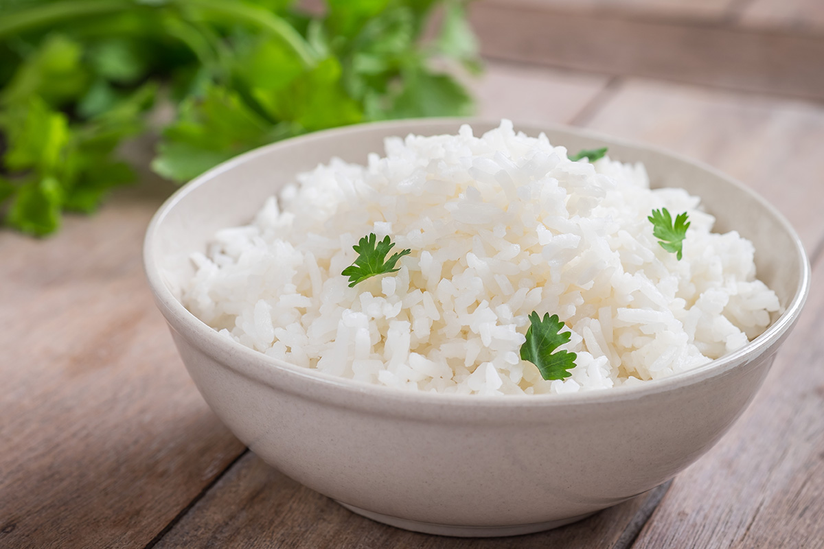 cooked white rice in a bowl. 